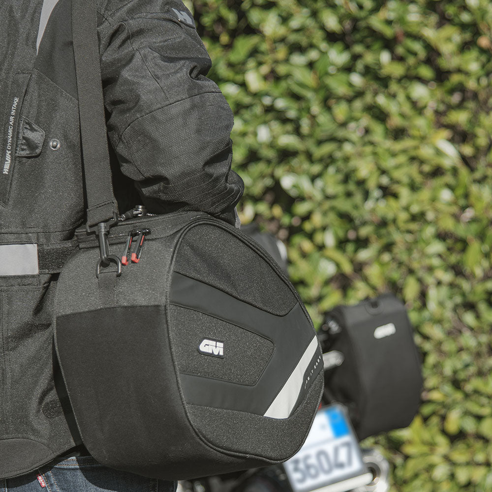 EASY12R 18LTR RIGHT STEALTH MOUNT BAG